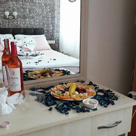 Toros Bed and Breakfast Ντιντίμ